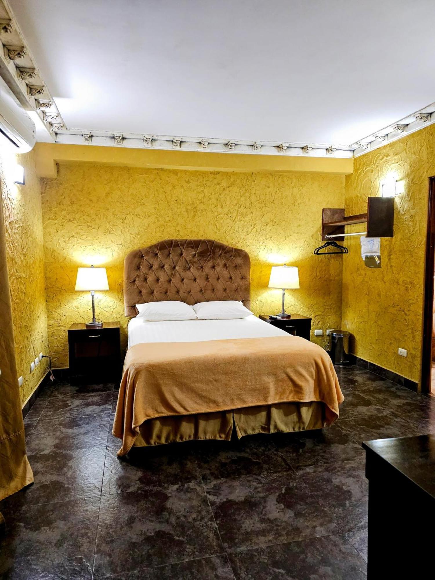 Antigua Inn Hotel Guatemala City Exterior foto