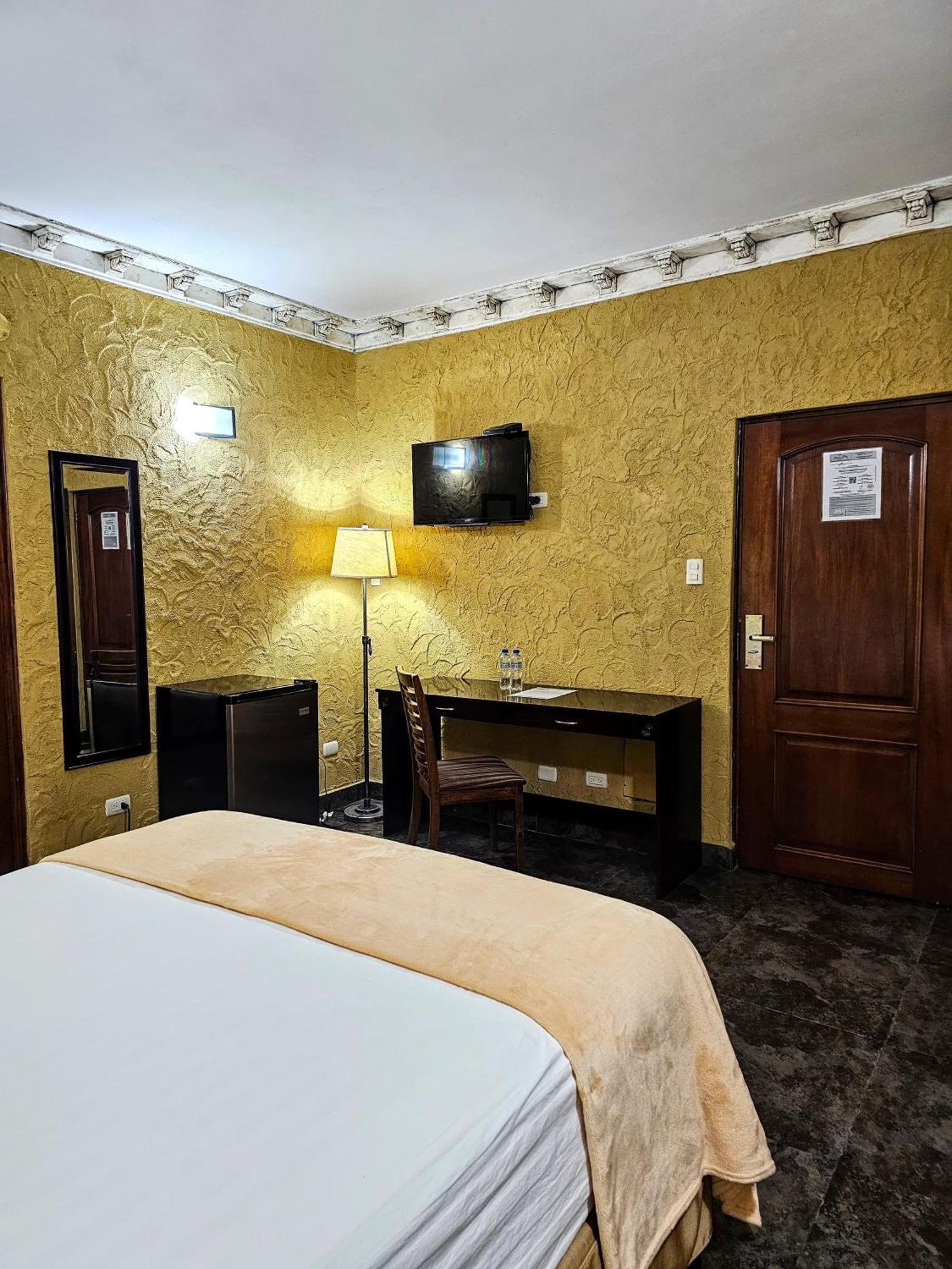 Antigua Inn Hotel Guatemala City Exterior foto