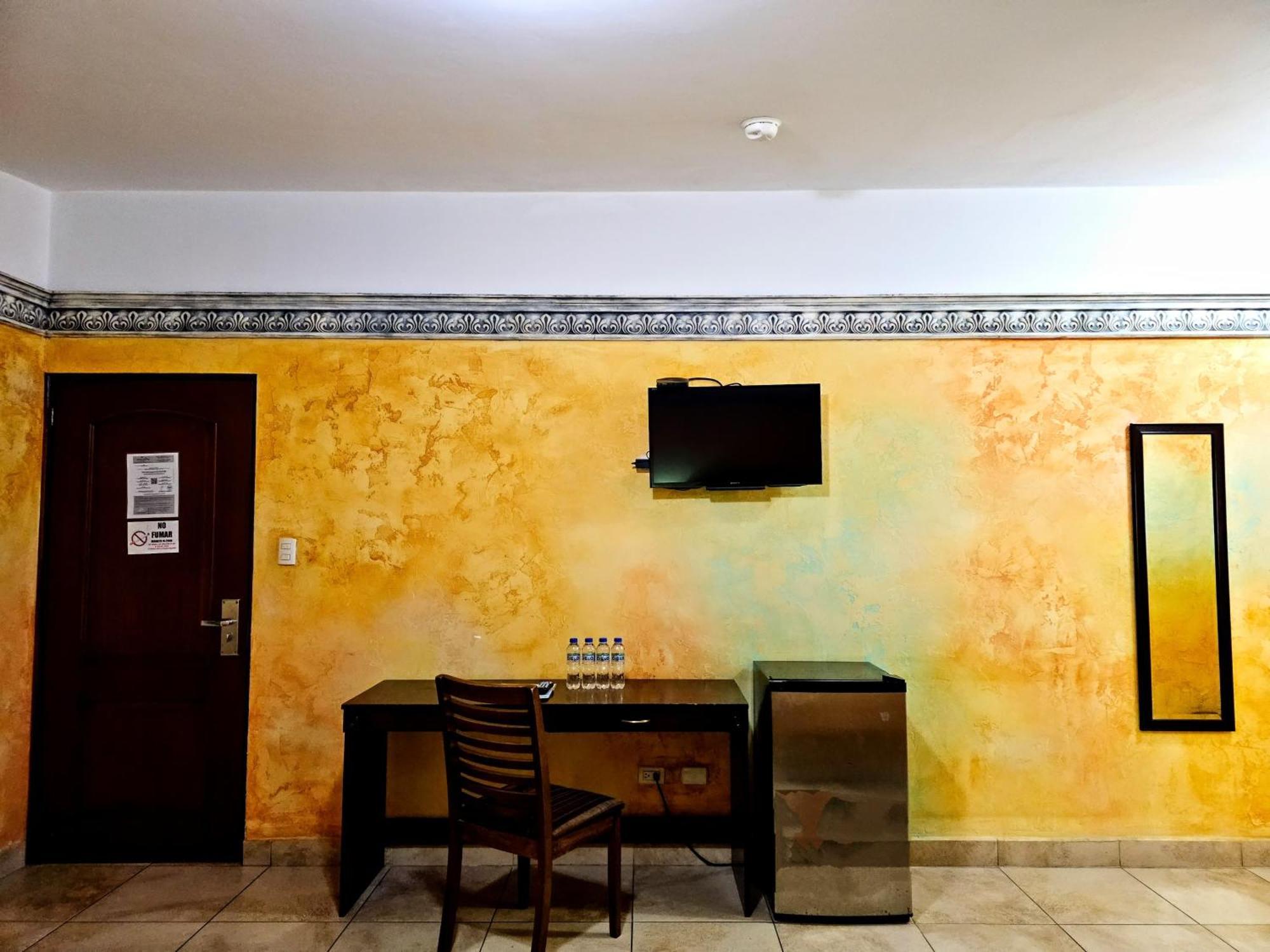 Antigua Inn Hotel Guatemala City Exterior foto
