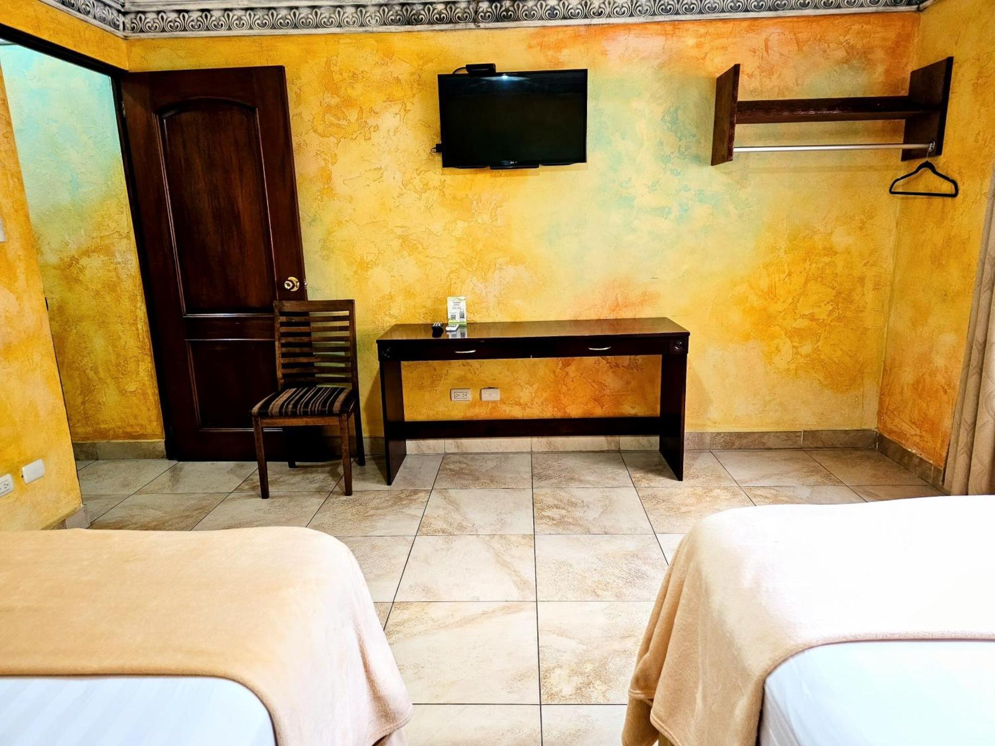 Antigua Inn Hotel Guatemala City Exterior foto