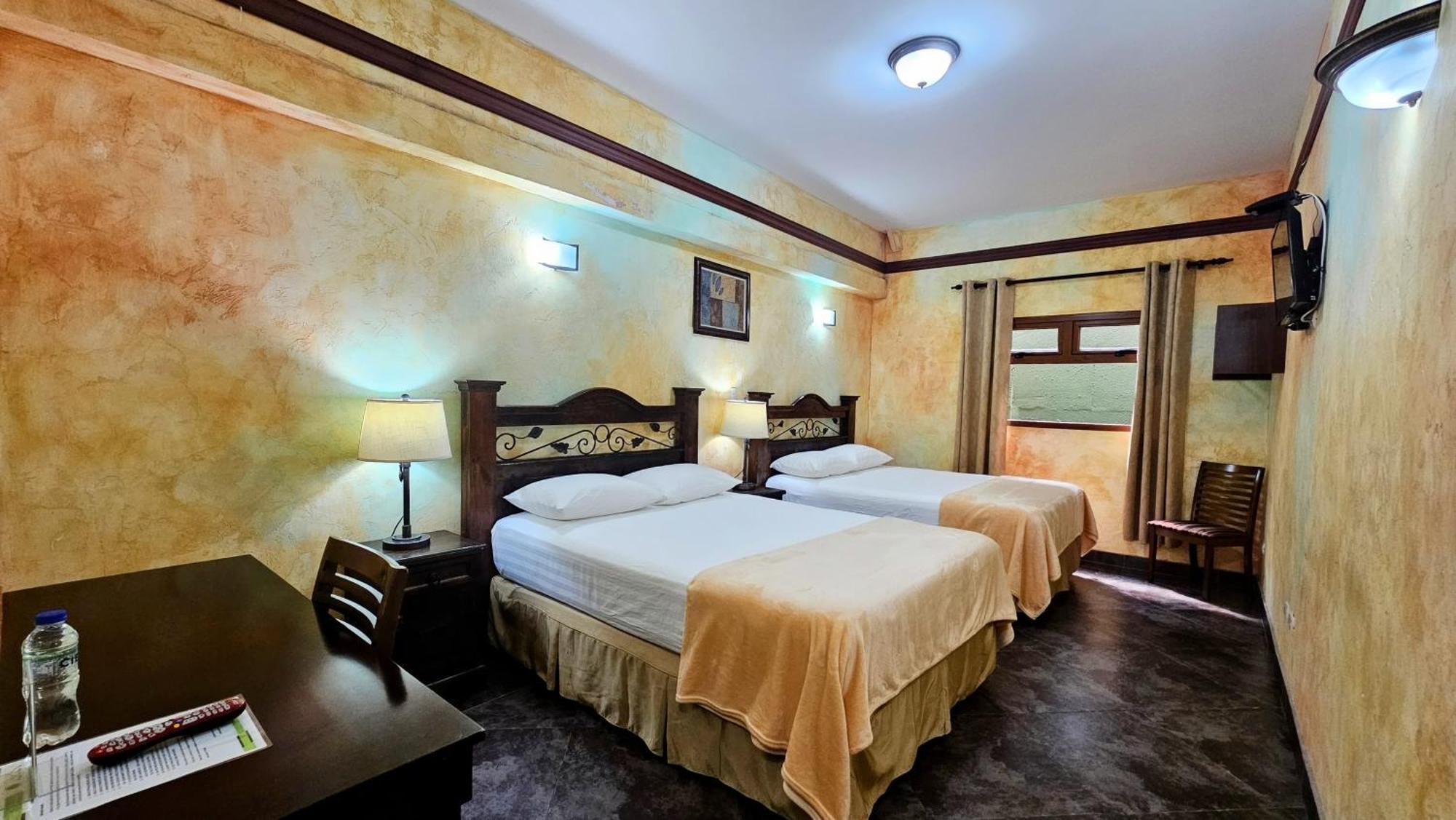 Antigua Inn Hotel Guatemala City Exterior foto
