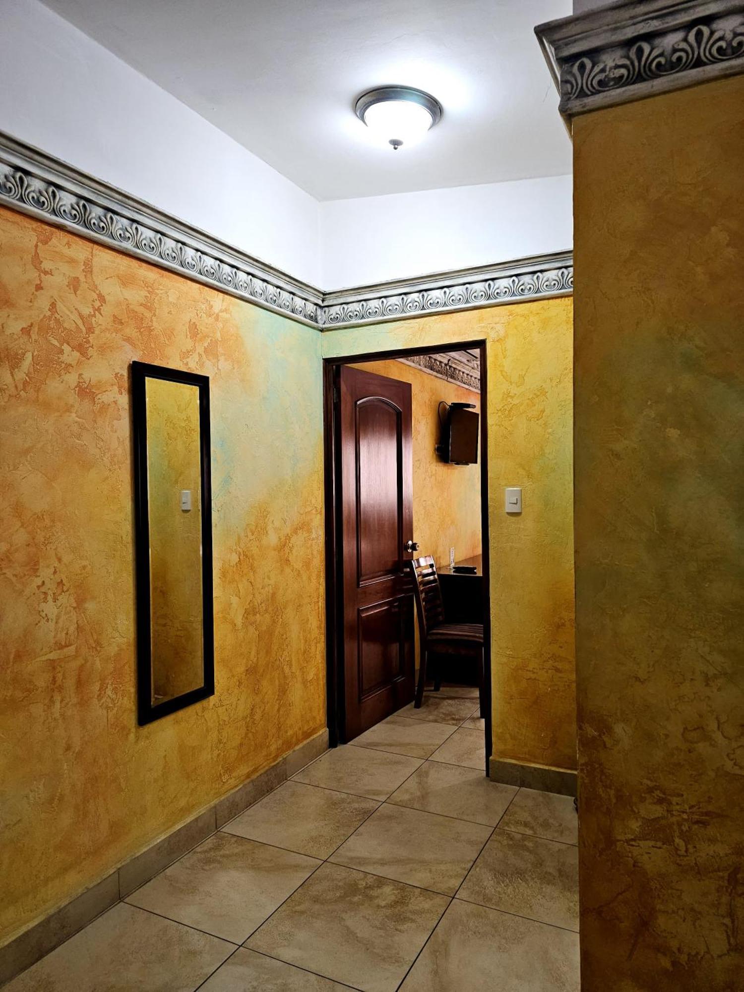Antigua Inn Hotel Guatemala City Exterior foto