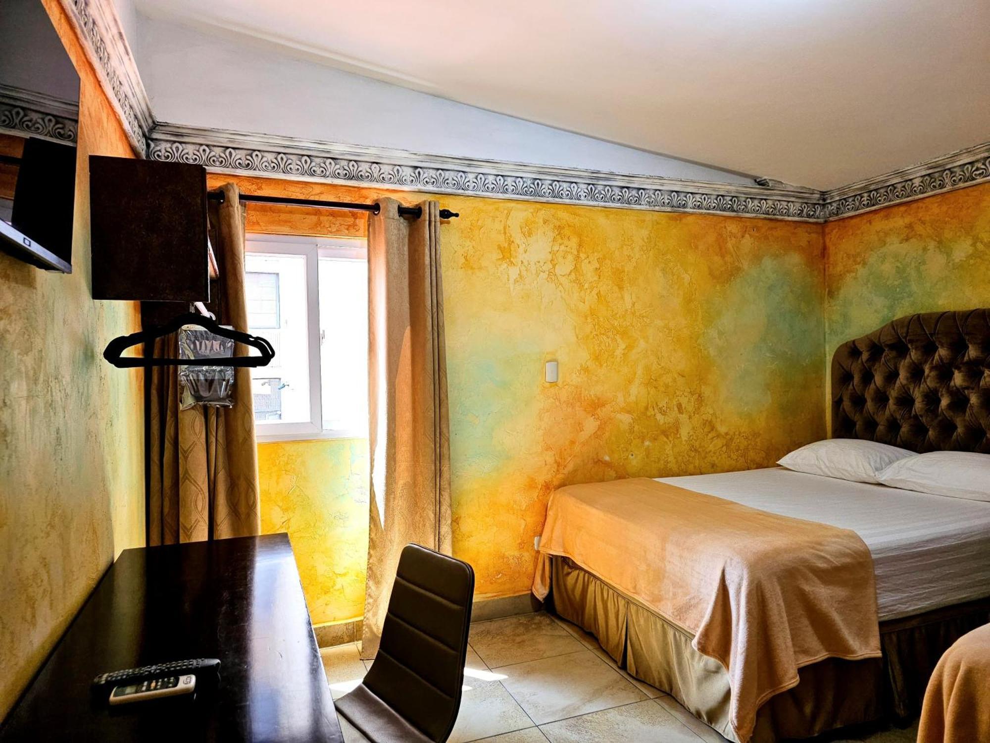 Antigua Inn Hotel Guatemala City Exterior foto